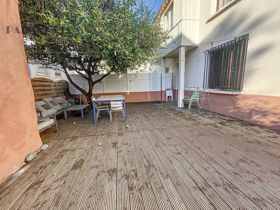 Dorpshuis in Perpignan, Pyrenees-Orientales - foto 1