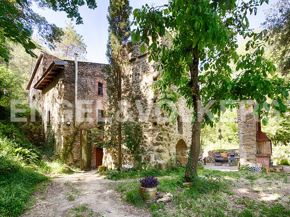 Landejendom i Sant Llorenc De La Muga, Gerona - foto 1