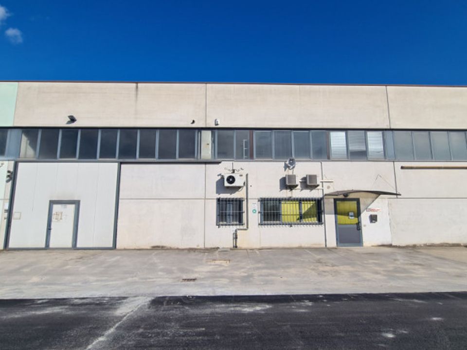 Erhvervsejendom i Riese Pio X, Treviso - foto 3