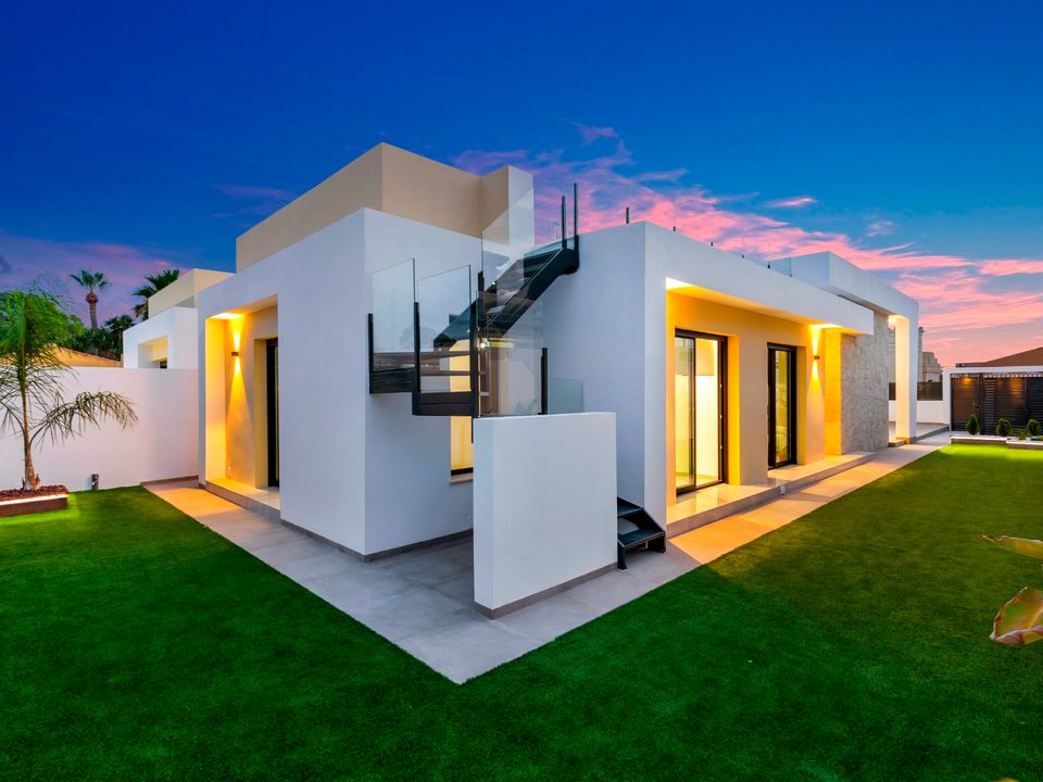 Villa en Torrevieja, Alicante - foto 3