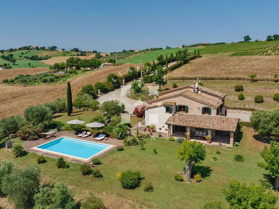 Villa i Arcevia, Ancona - foto 1