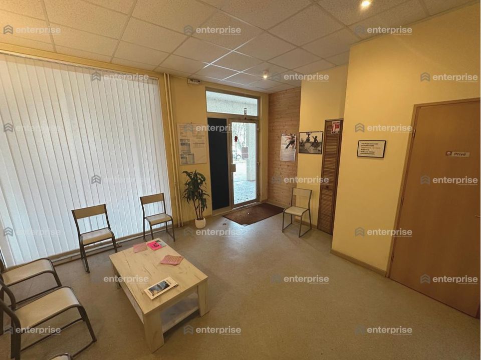 Erhvervsejendom i Chantilly, Oise - foto 2