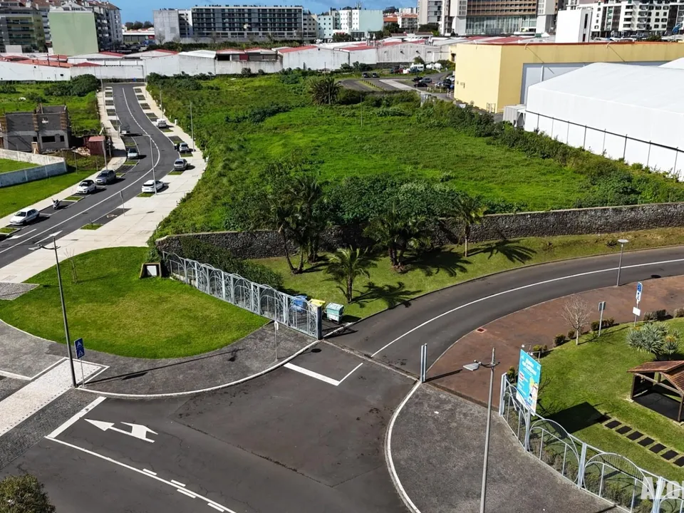 Helårsgrund i Ponta Delgada, Sao Miguel - foto 2