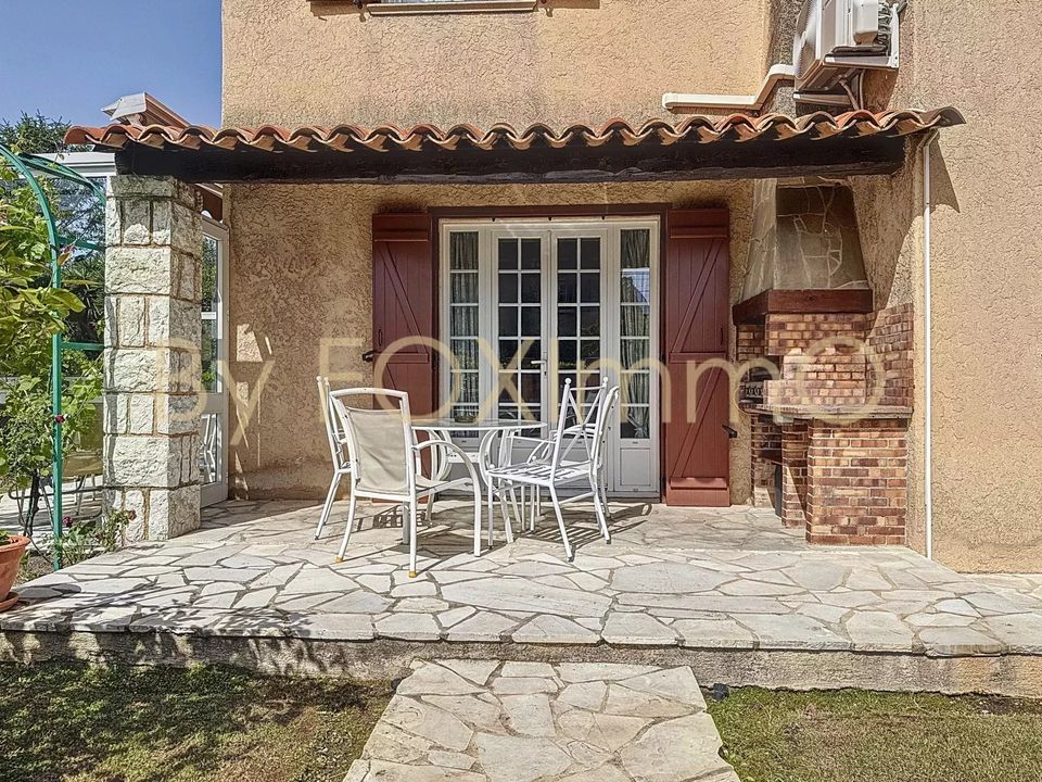 Villa i Antibes, Alpes-Maritimes - foto 1