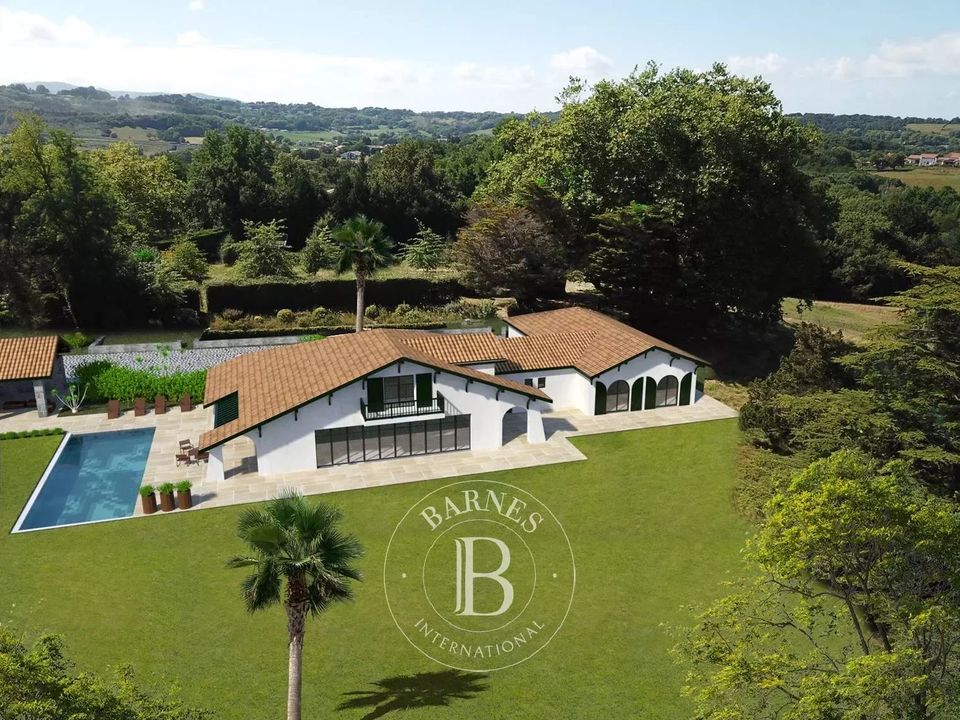 Villa i Urrugne, Pyrenees-Atlantiques - foto 1