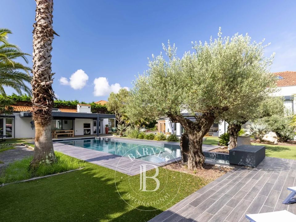 Villa i Anglet, Pyrenees-Atlantiques - foto 1