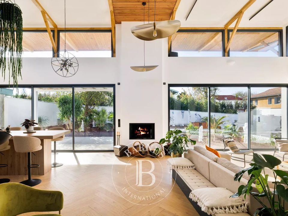 Villa i Anglet, Pyrenees-Atlantiques - foto 1