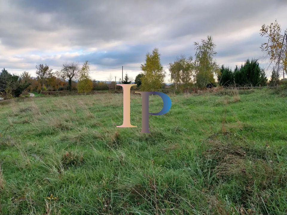 Helårsgrund i Charlieu, Loire - foto 2