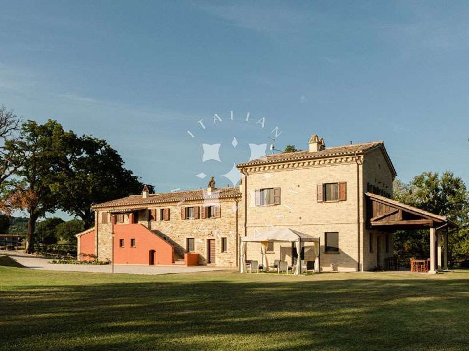 Villa i San Lorenzo In Campo, Pesaro and Urbino - foto 1