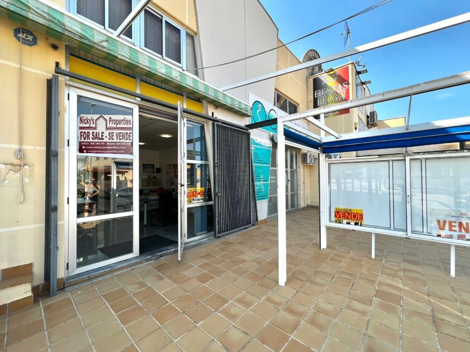 Erhvervsejendom i La Marina, Alicante - foto 2