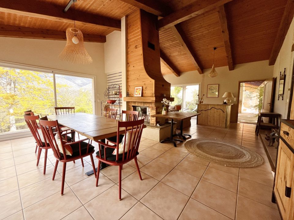 Villa i Arles-sur-Tech, Pyrenees-Orientales - foto 1