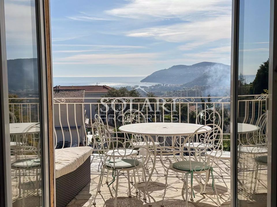 Villa i Mandelieu-la-Napoule, Alpes-Maritimes - foto 1