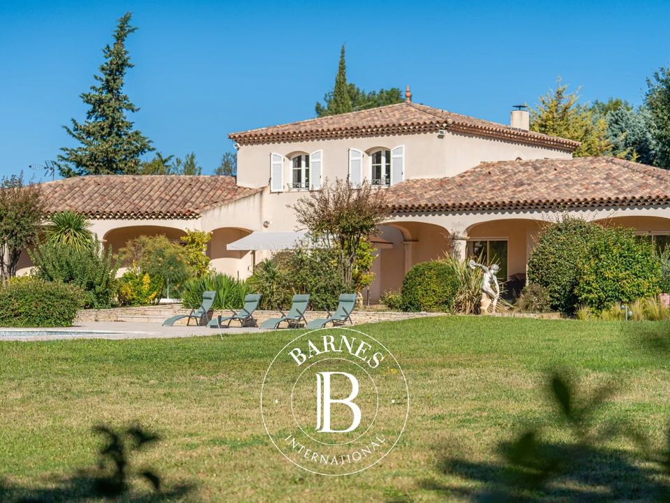 Villa i Venelles, Bouches-du-Rhone - foto 1