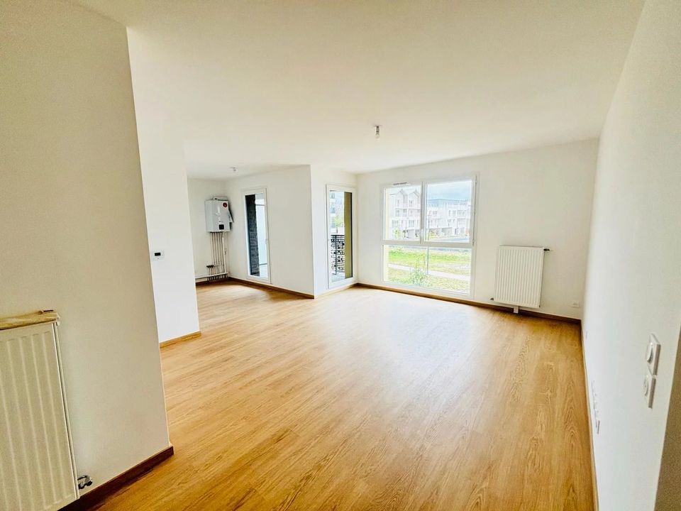 Leilighet i Stains, Seine-Saint-Denis - bilde 1