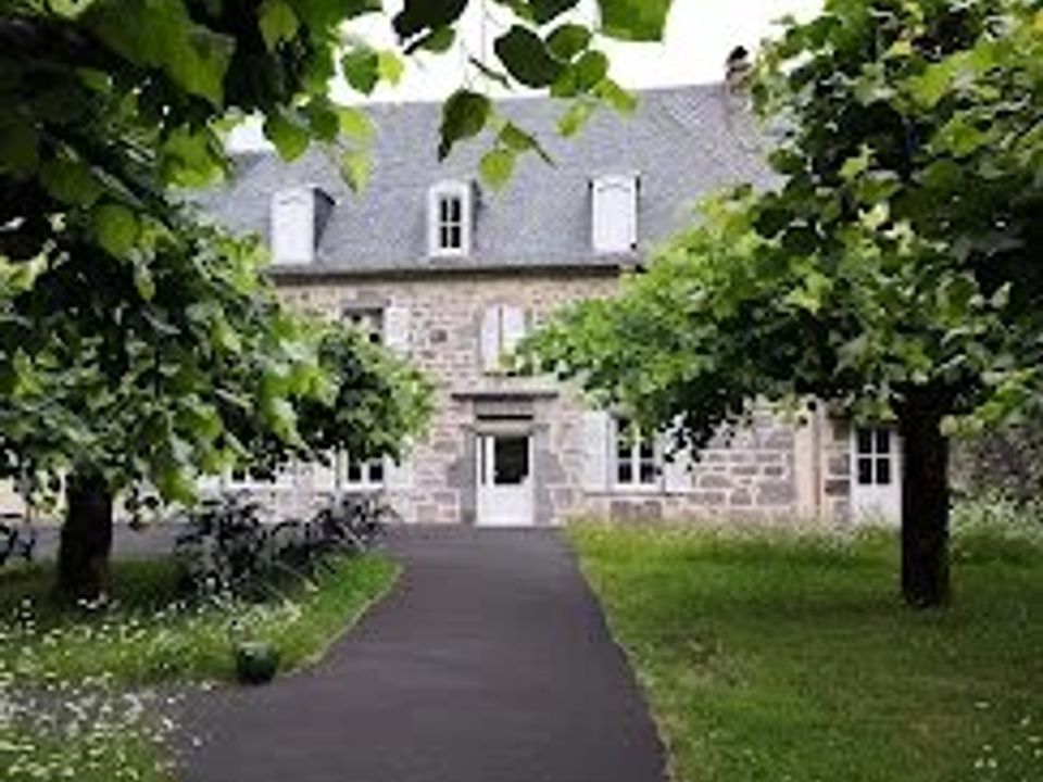 Landejendom i Aurillac, Cantal - foto 1