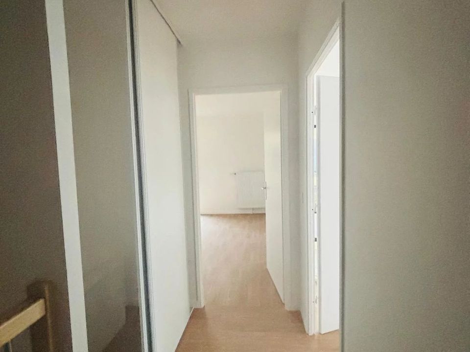 Villa i Stains, Seine-Saint-Denis - bilde 5