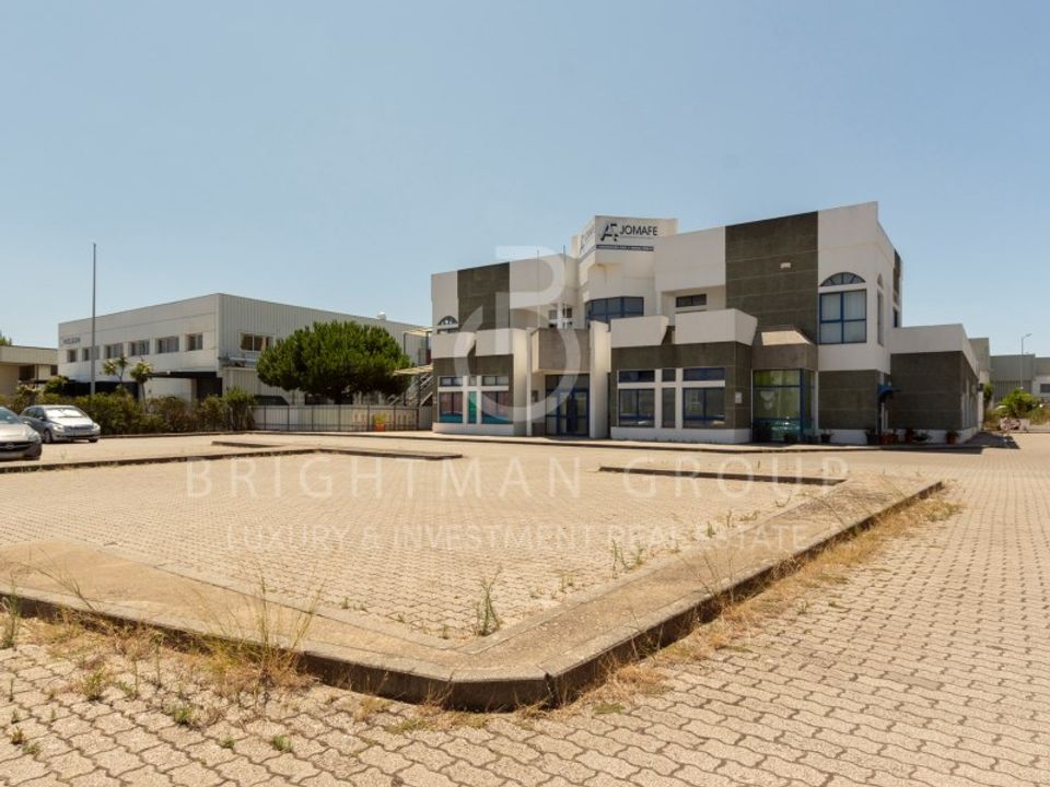 Erhvervsejendom i Rio de Mouro-Estacao, Lisbon - foto 3