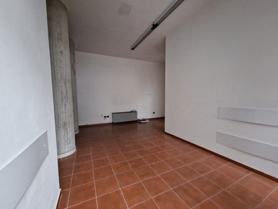Erhvervsejendom i Cesena, Forli-Cesena - foto 5