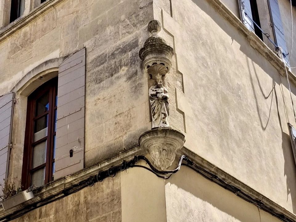 Villa in Arles, Bouches-du-Rhone - foto 2
