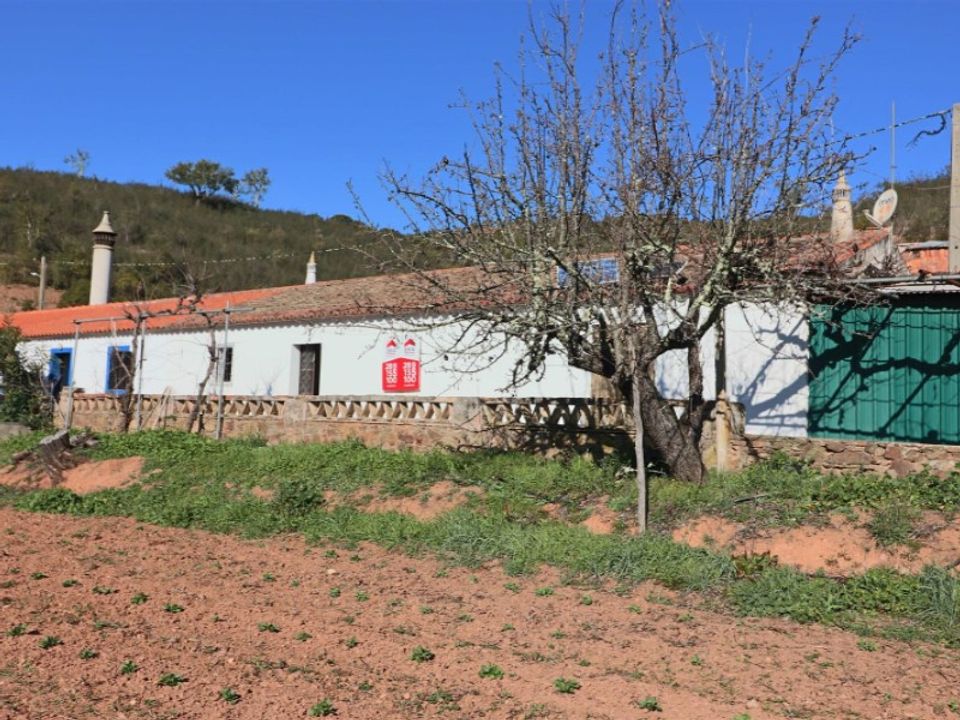 Byhus i Almodovar, Beja - foto 1
