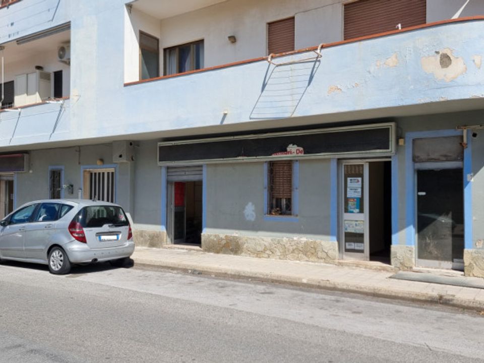 Erhvervsejendom i Barcellona Pozzo di Gotto, Messina - foto 2