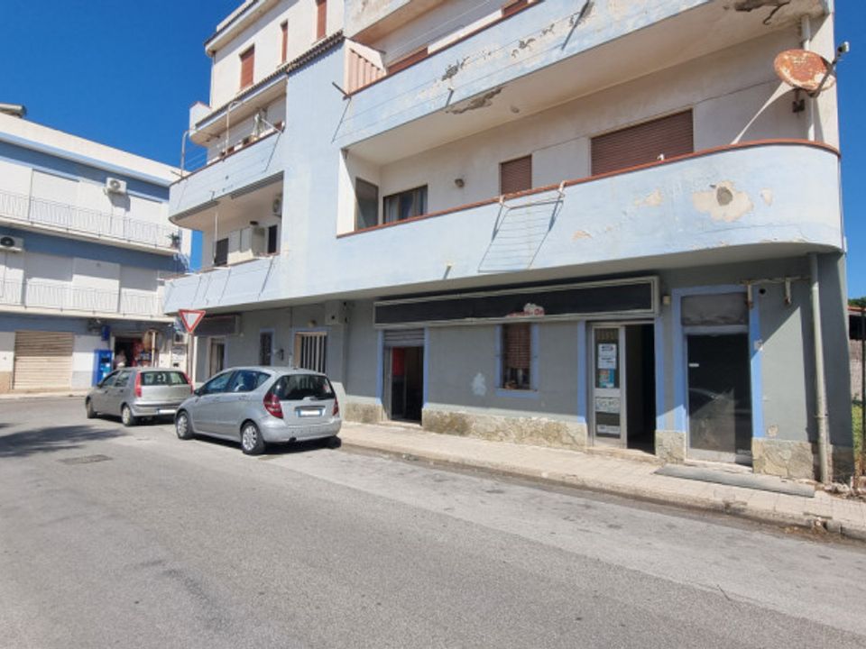 Erhvervsejendom i Barcellona Pozzo di Gotto, Messina - foto 3