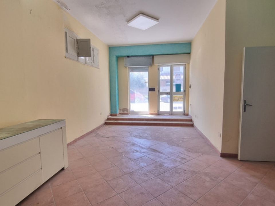 Erhvervsejendom i Barcellona Pozzo di Gotto, Messina - foto 3