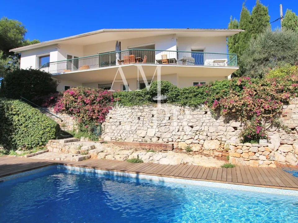 Villa i Golfe-Juan, Alpes-Maritimes - foto 1