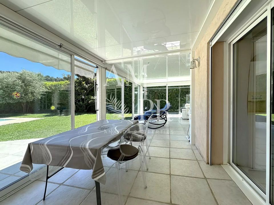 Villa i Vallauris, Alpes-Maritimes - foto 4