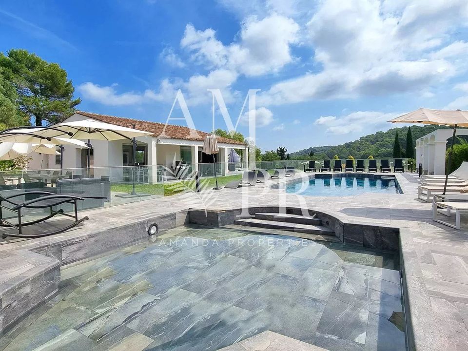 Villa i Mougins, Alpes-Maritimes - foto 1