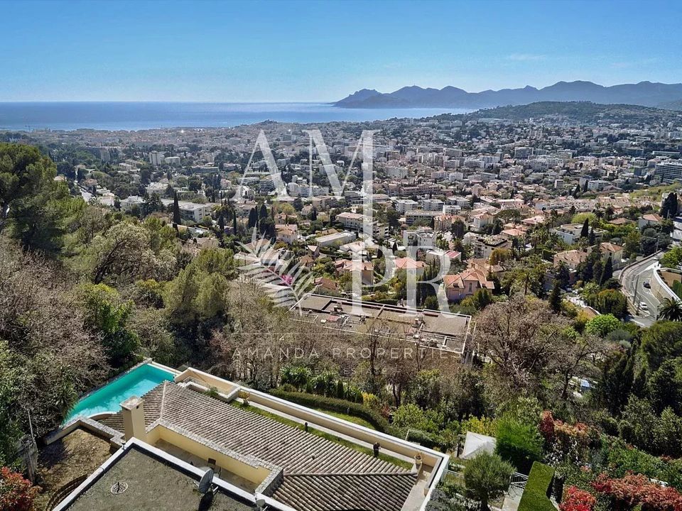 Villa i Le Cannet, Alpes-Maritimes - foto 1