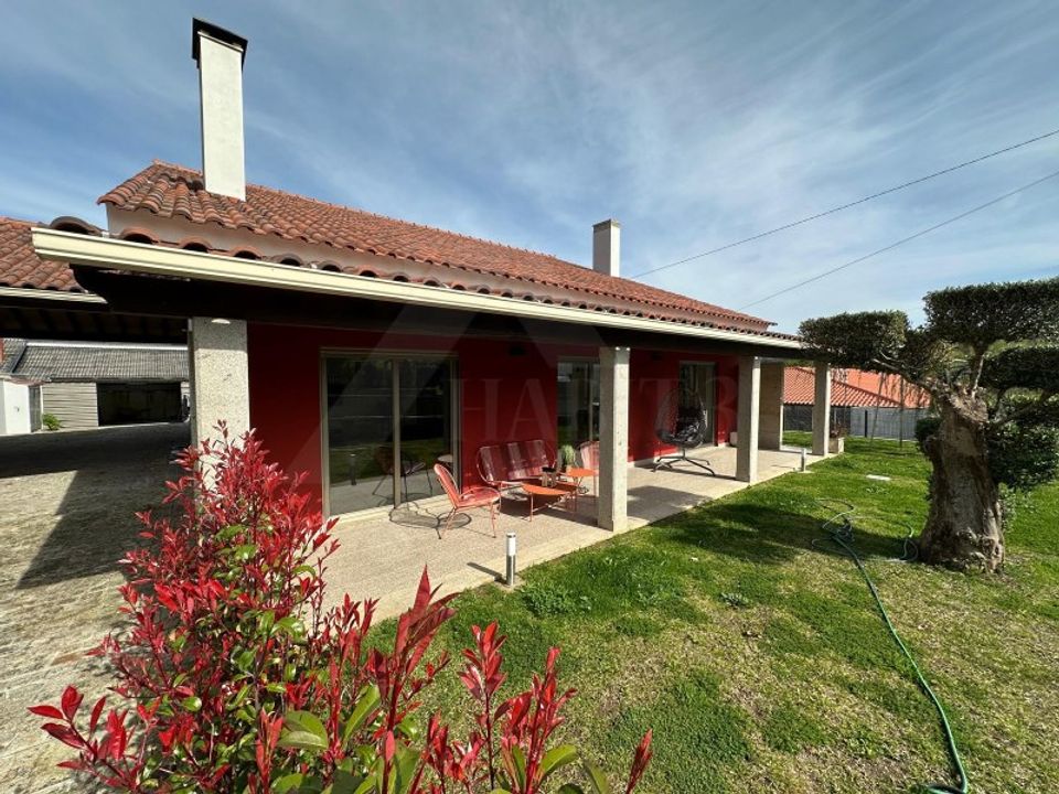 Villa i Paredes de Coura, Viana do Castelo - foto 1