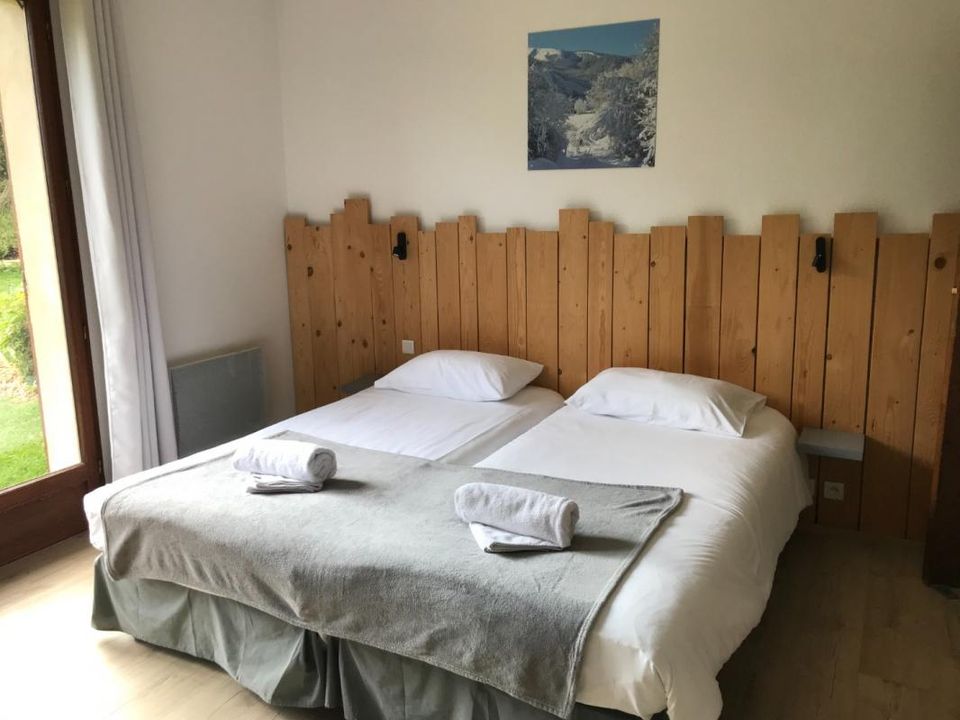 L'establiment comercial a Selonnet, Alpes-de-Haute-Provence - foto 4
