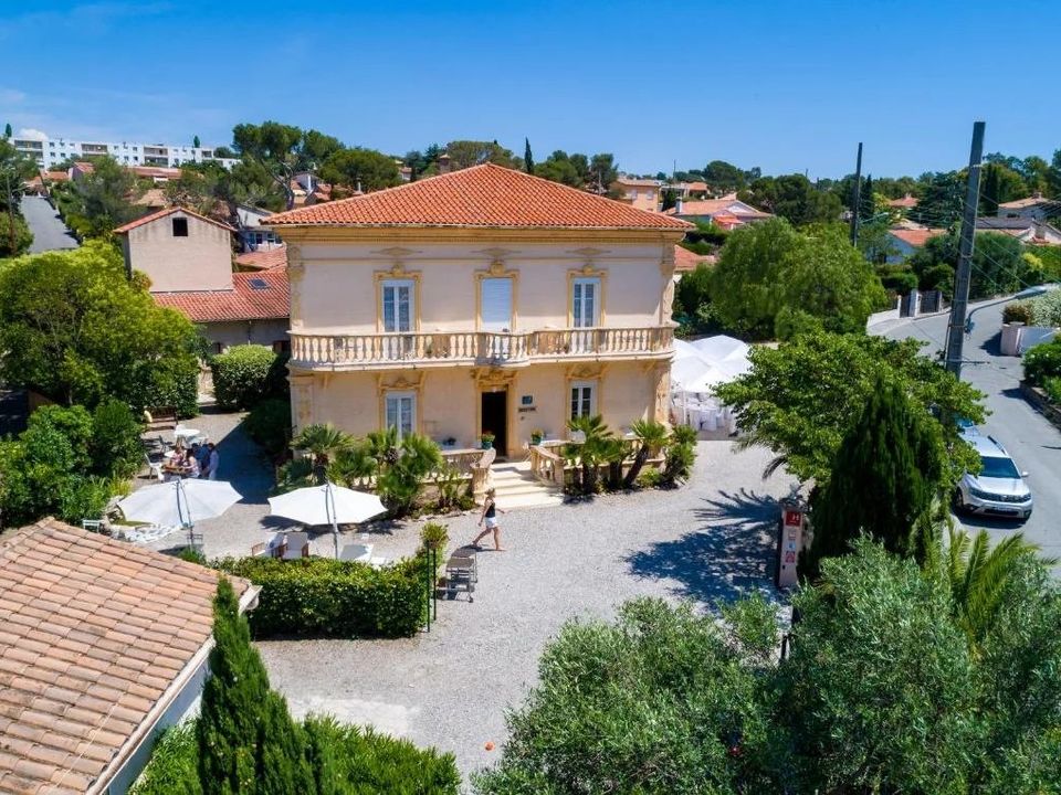 Erhvervsejendom i Saint-Raphaël, Var - foto 1