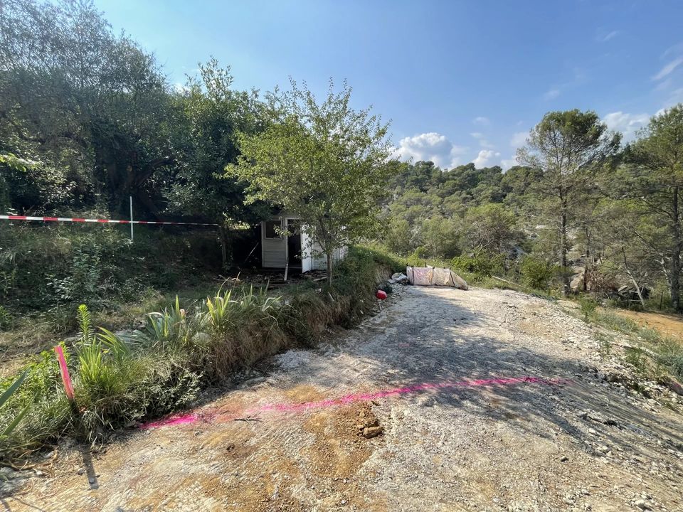 Helårsgrund i Berre-les-Alpes, Alpes-Maritimes - foto 1