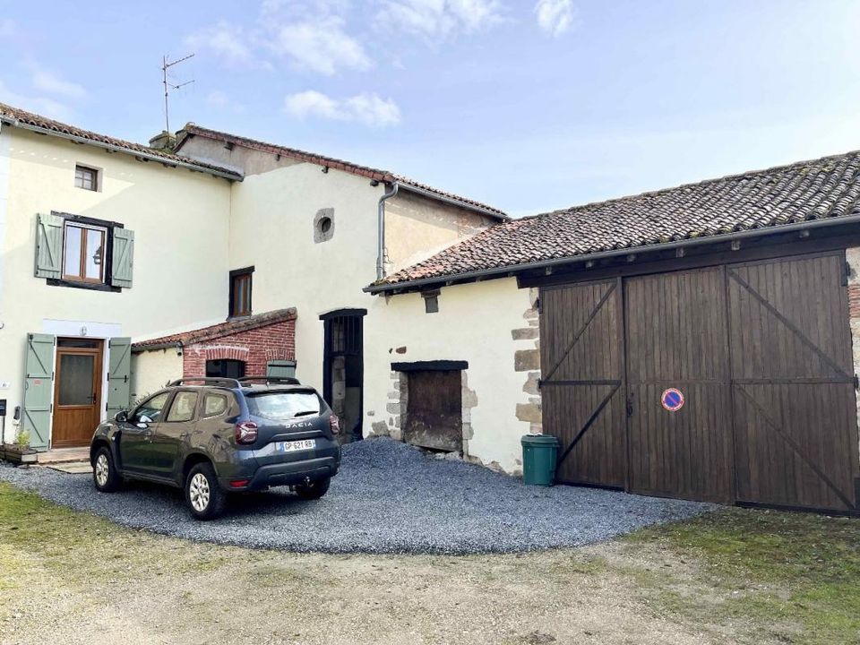 Herregård i Le Vigeant, Vienne - bilde 1