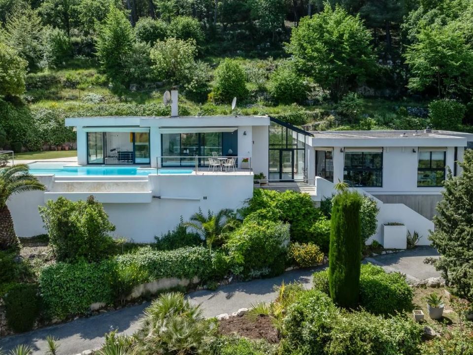 Villa i Le Rouret, Alpes-Maritimes - foto 2
