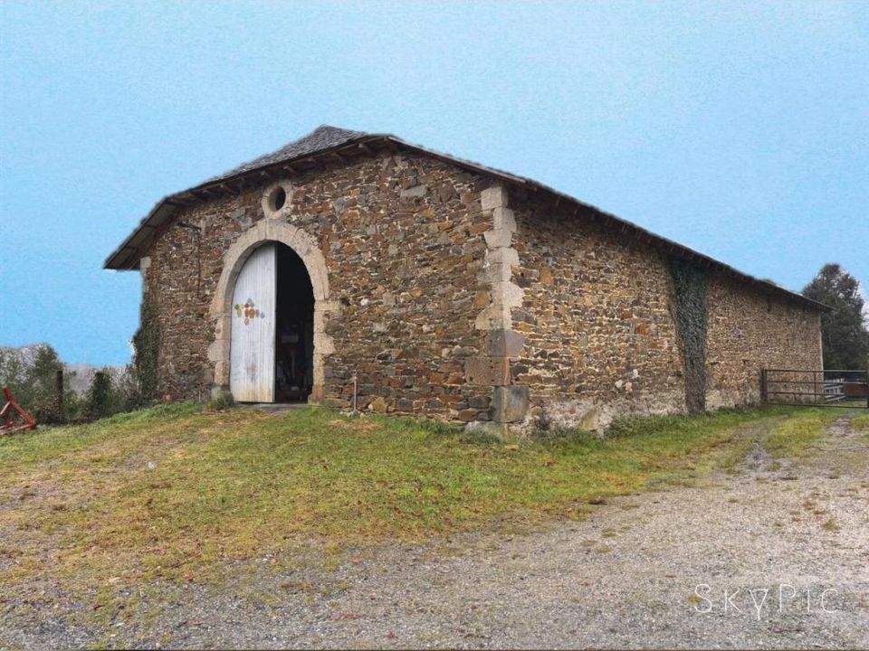 Farm hus i Naucelles, Cantal - foto 1