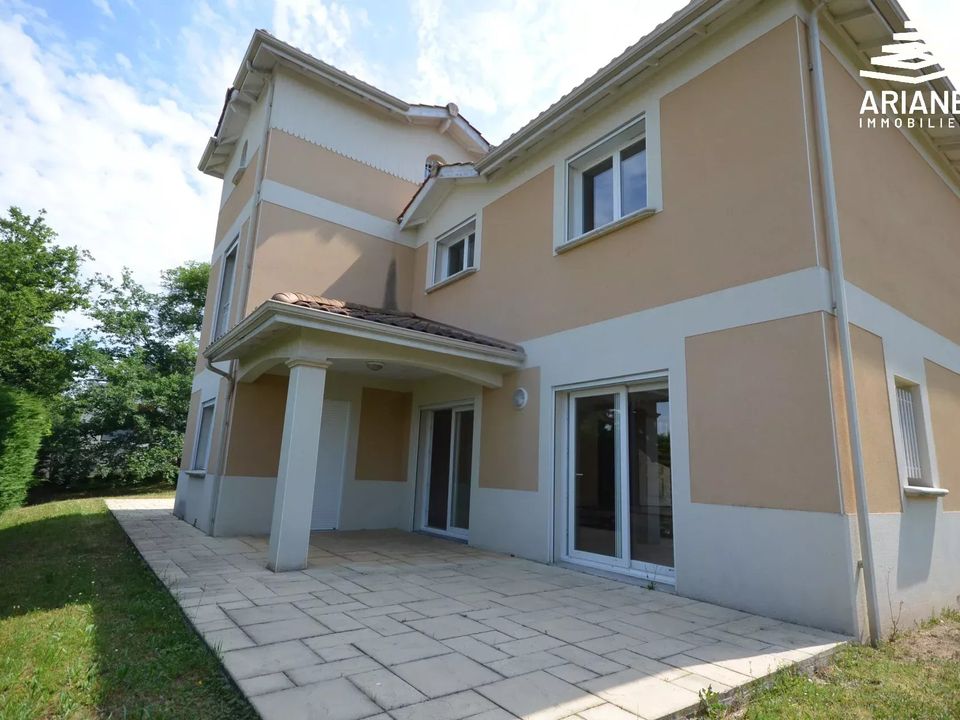 Villa i Francheville, Rhone - foto 1
