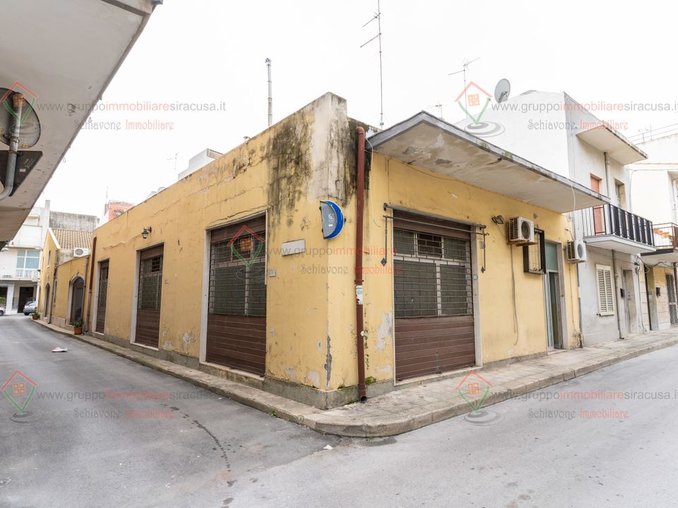 Erhvervsejendom i Priolo Gargallo, Siracusa - foto 1