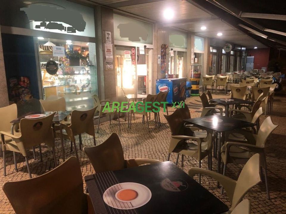 Erhvervsejendom i Loures, Lisbon - foto 1