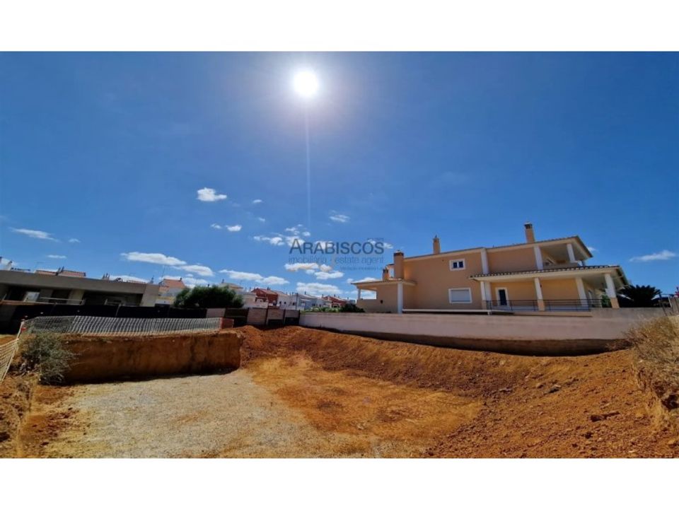 Helårsgrund i Alvor, Faro - foto 1