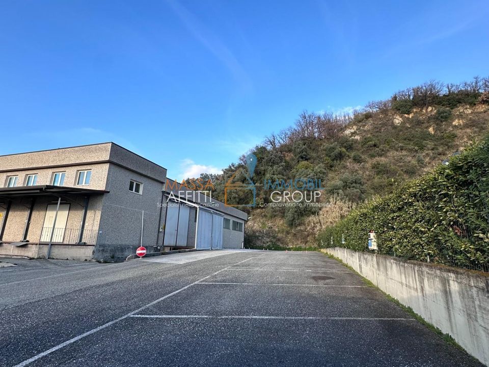 Erhvervsejendom i Massa, Massa and Carrara - foto 5