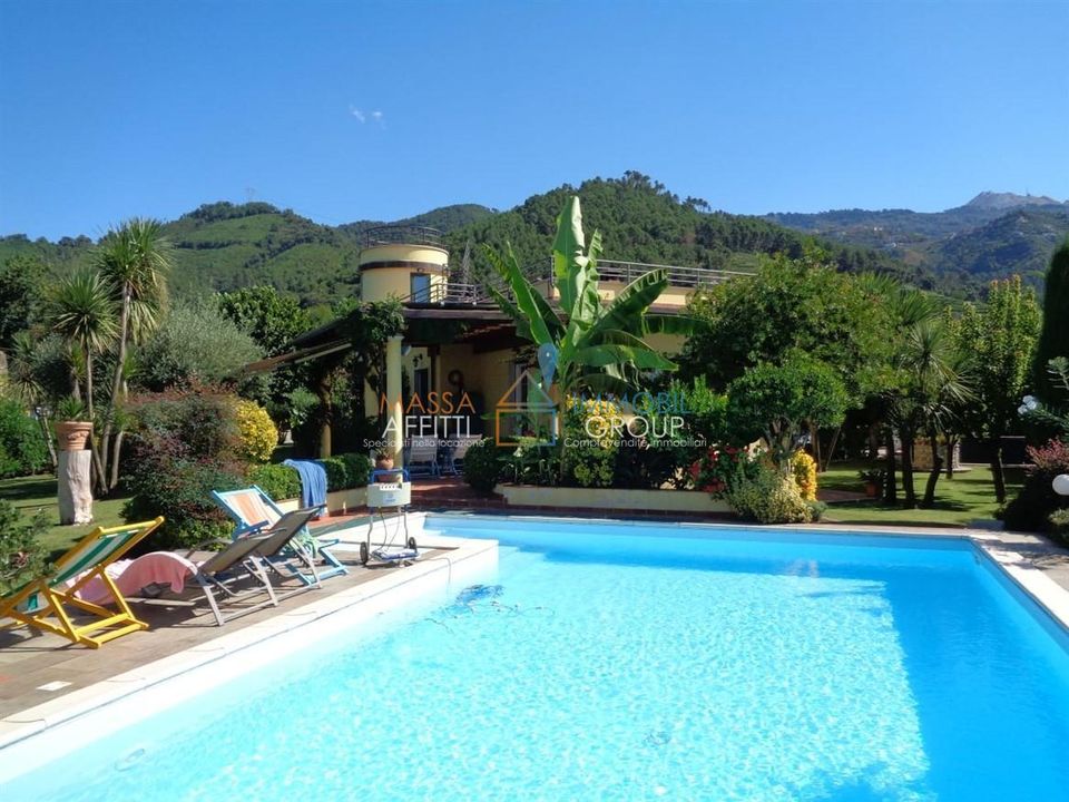 Villa i Montignoso, Massa and Carrara - foto 1