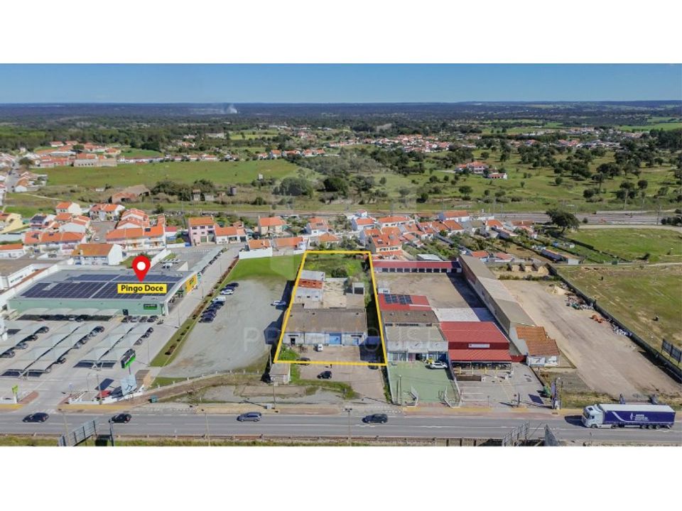 Erhvervsejendom i Vendas Novas, Evora - foto 1