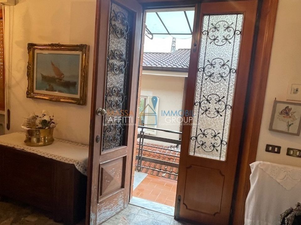Casa de pueblo en Massa, Massa and Carrara - foto 1
