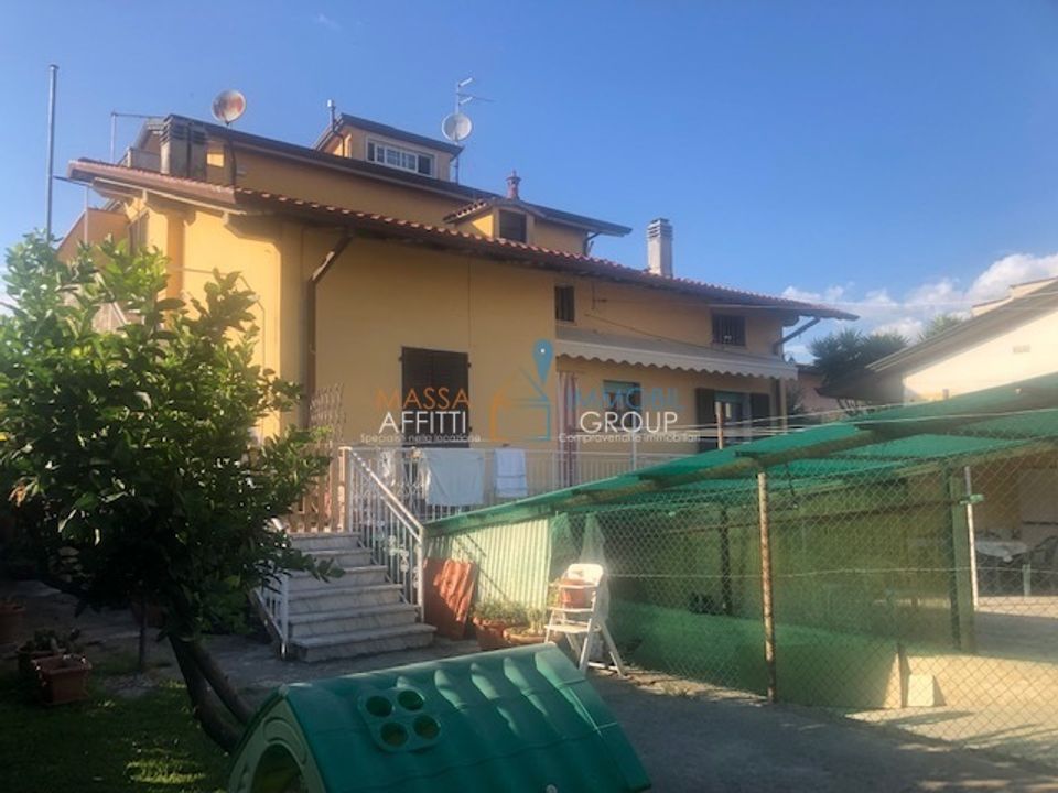Byhus i Massa, Massa and Carrara - foto 1