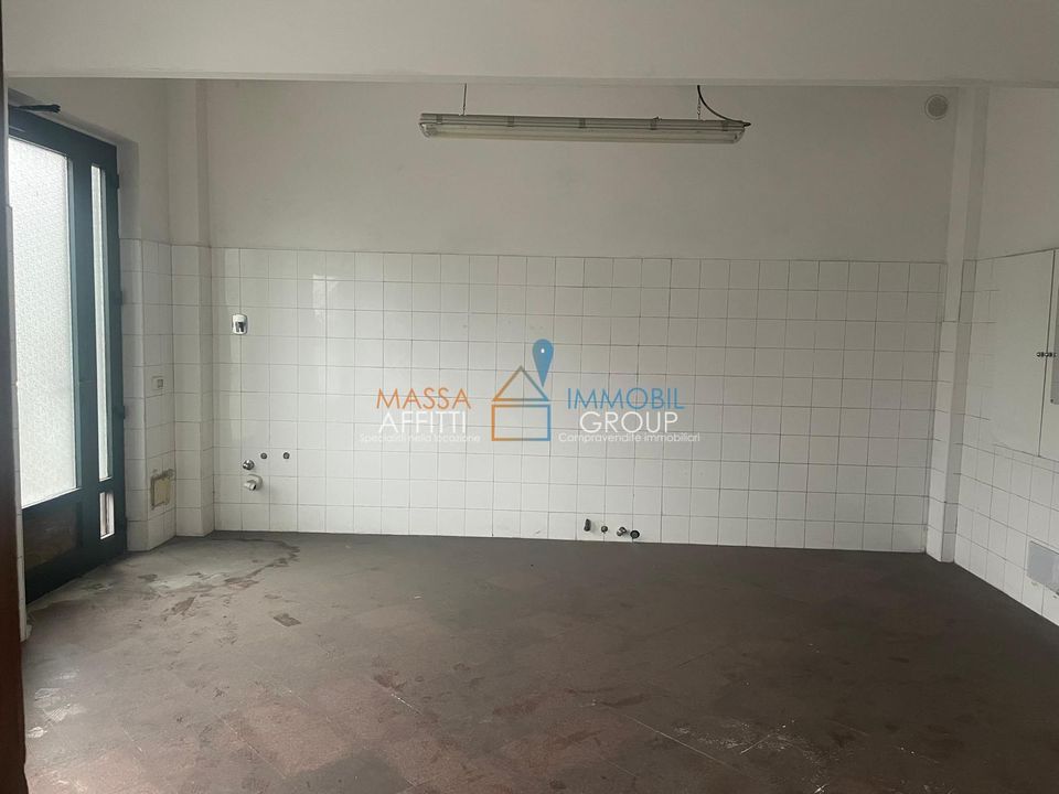 Erhvervsejendom i Massa, Massa and Carrara - foto 2