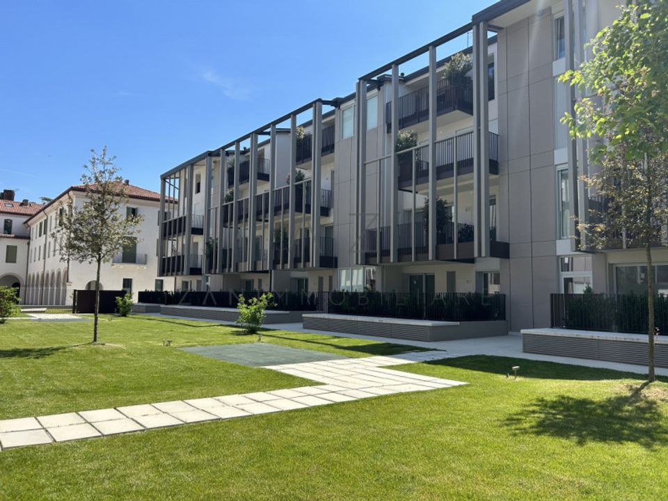 Erhvervsejendom i Castelfranco Veneto, Treviso - foto 4