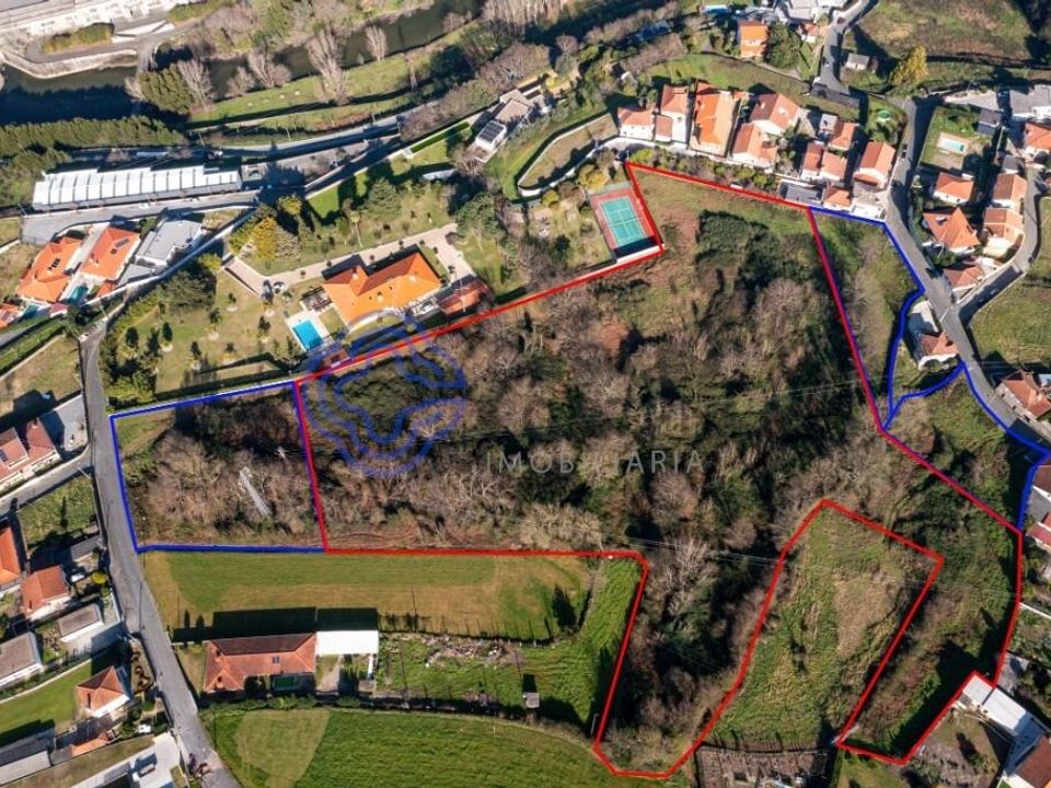 Helårsgrund i Santo Tirso, Porto - foto 1